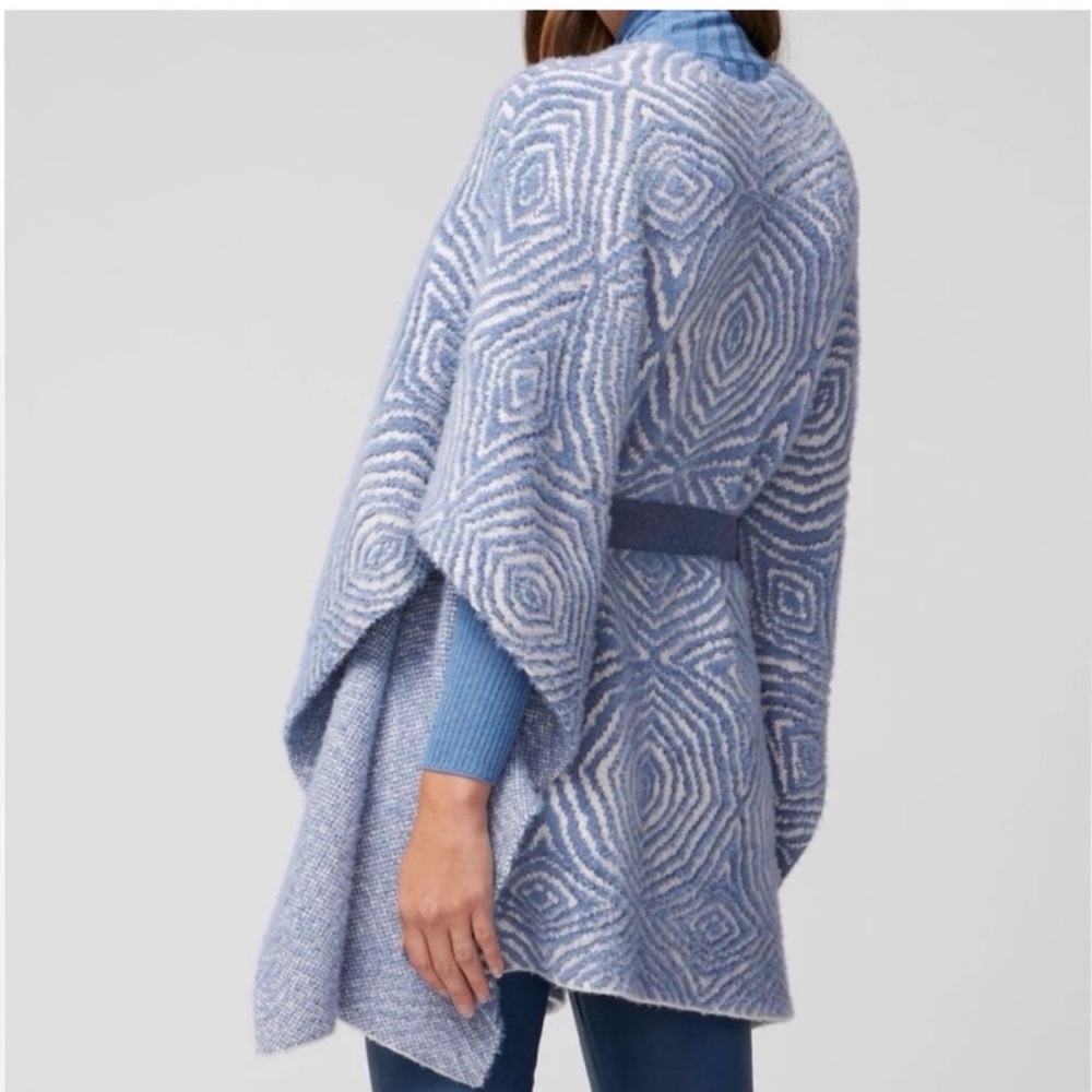 White House Black Market Jacquard Belted Ruana Wrap One Size Blue/White NWT - Picture 2 of 7